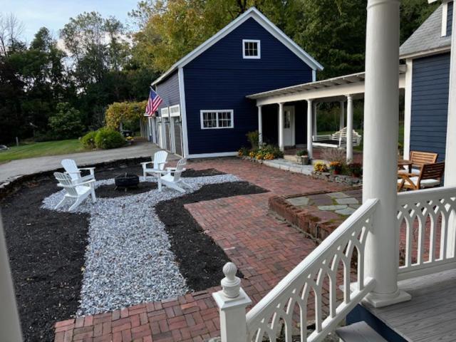 The Inn Crowd Bed And Breakfast Holden Экстерьер фото