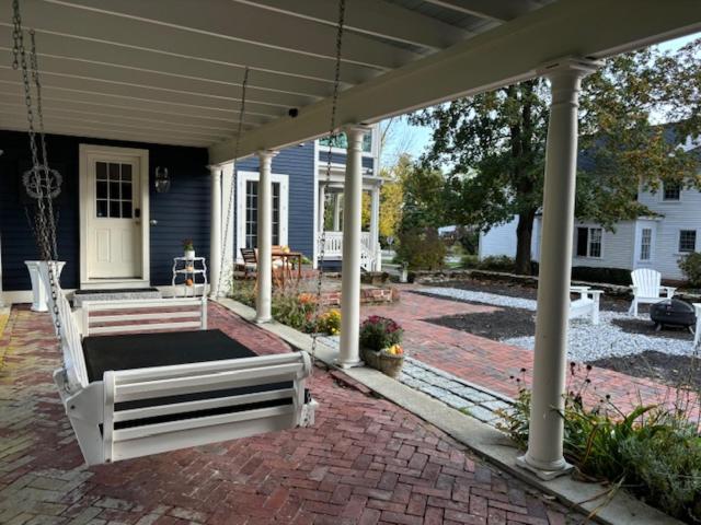 The Inn Crowd Bed And Breakfast Holden Экстерьер фото