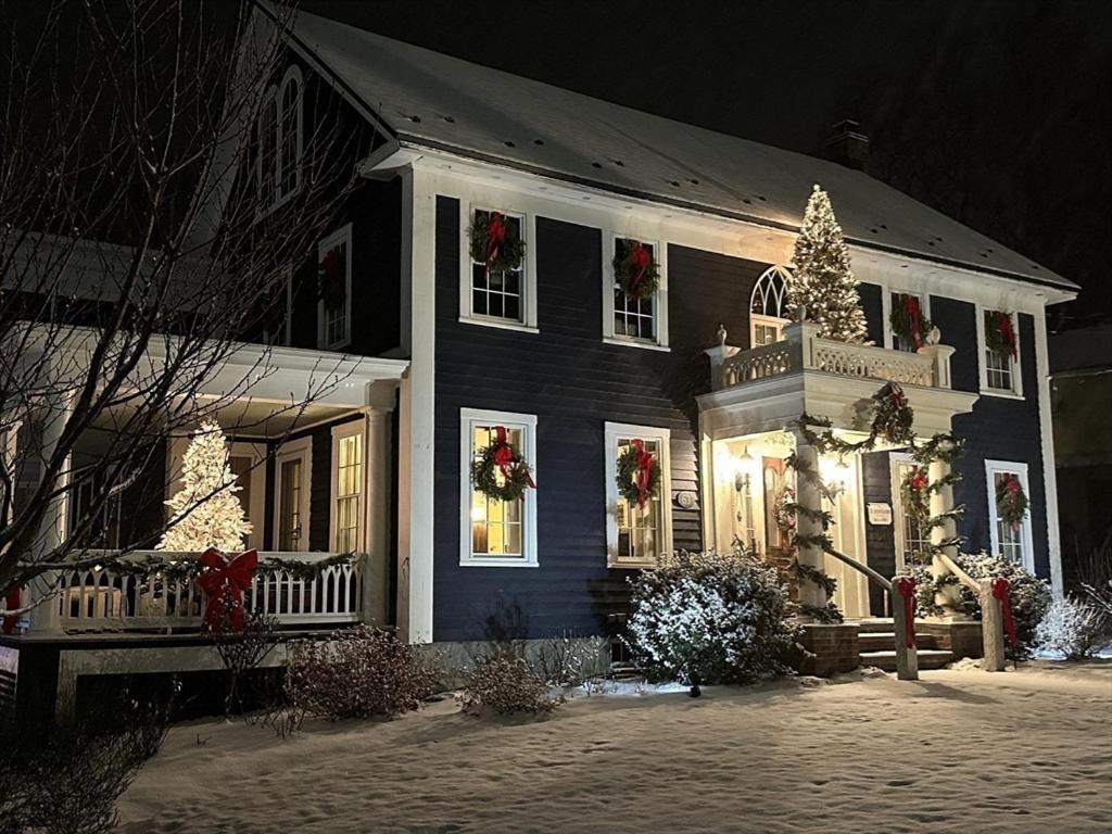The Inn Crowd Bed And Breakfast Holden Экстерьер фото