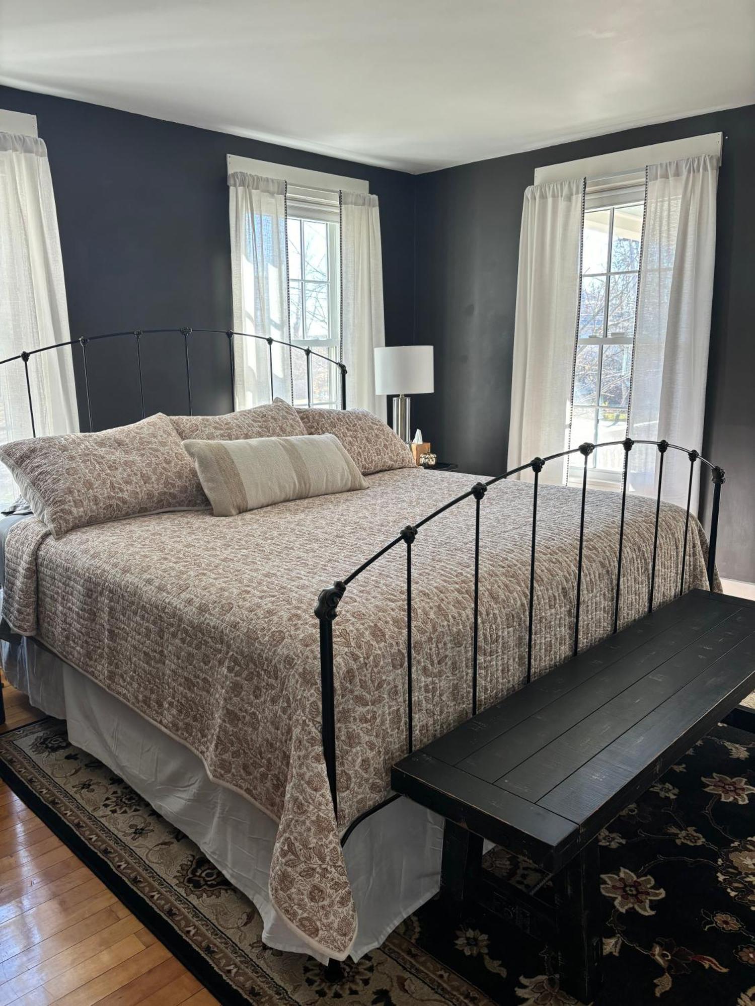 The Inn Crowd Bed And Breakfast Holden Экстерьер фото